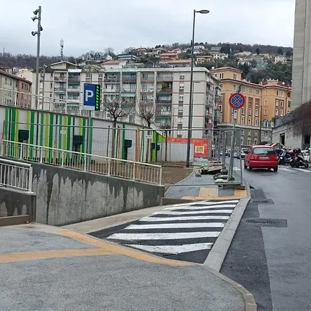 Appartement Flowers House - La Casa Dei Fiori Triëst